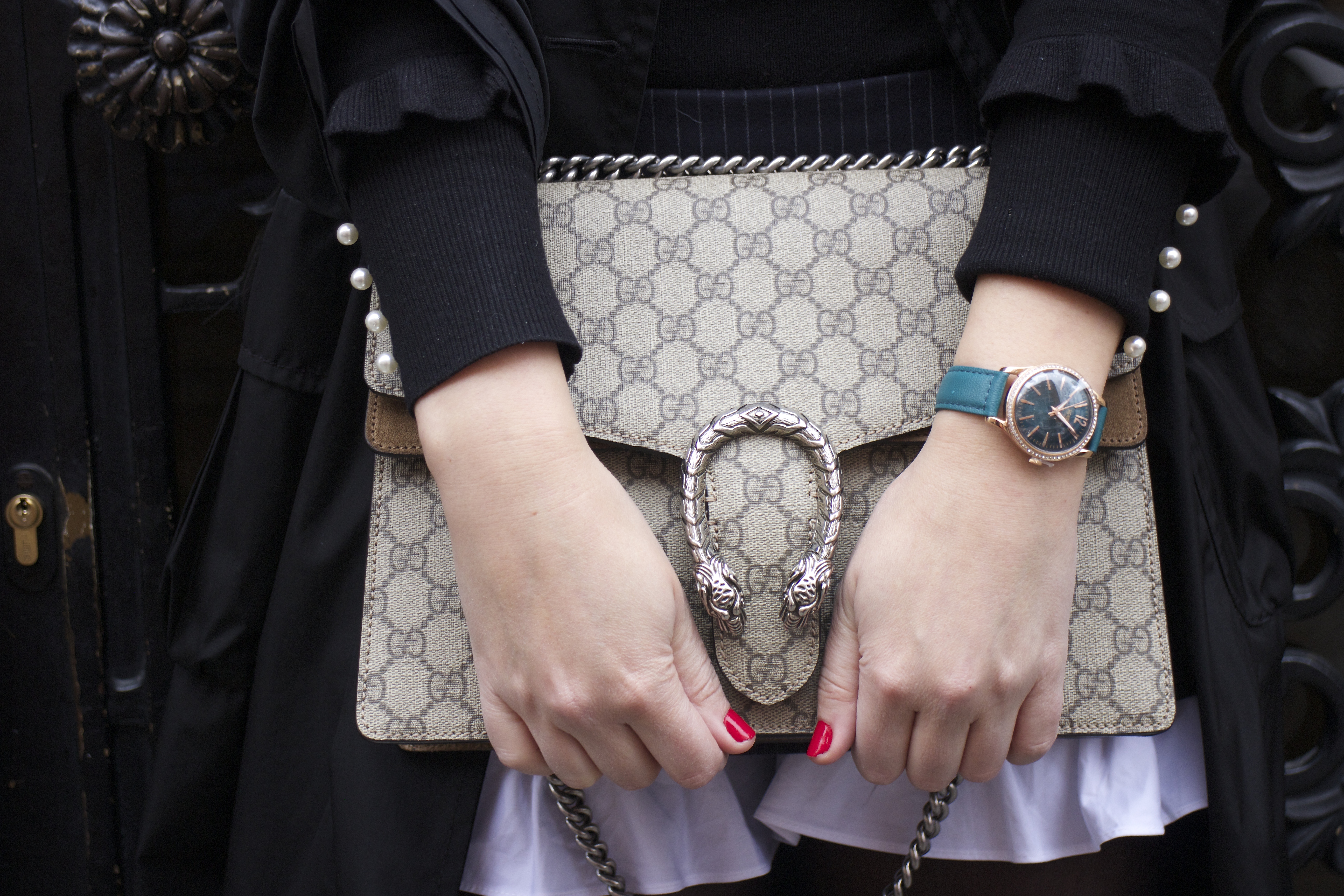 henry london embajadora relojes falda Zara bolso Gucci Paula Fraile amaras la moda trench Burberry2